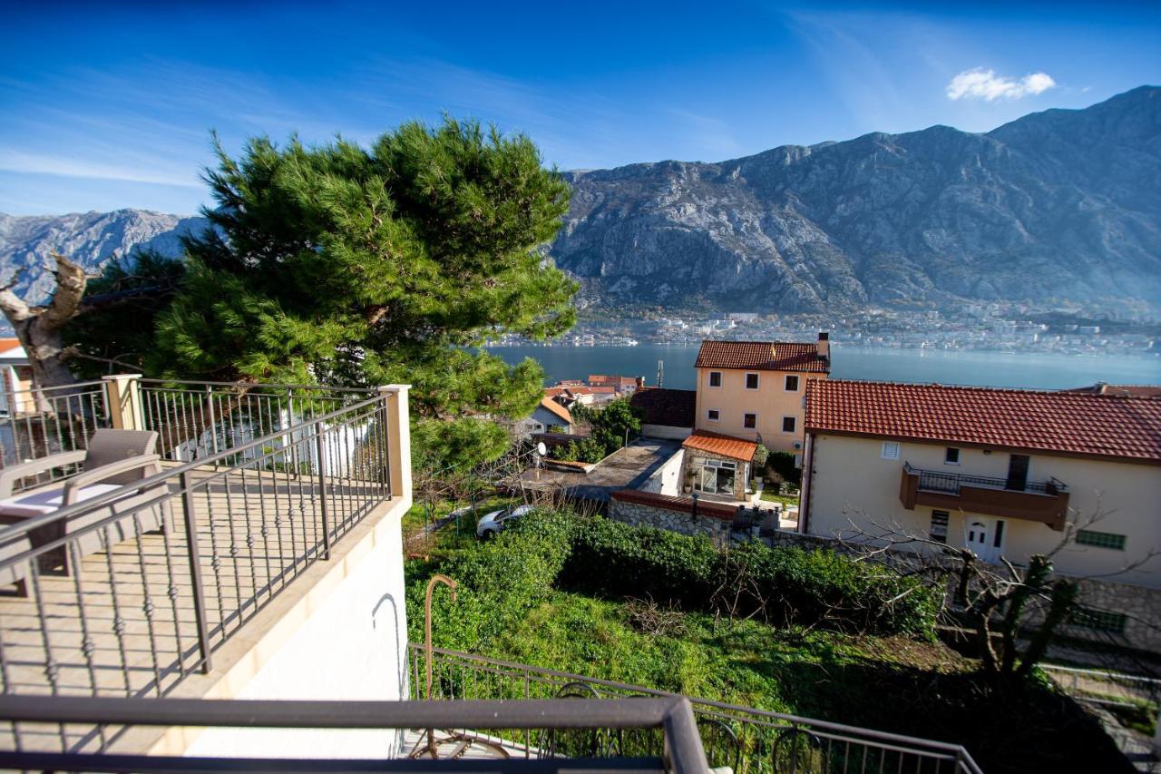 Ferienwohnung Lana Prčanj Exterior foto
