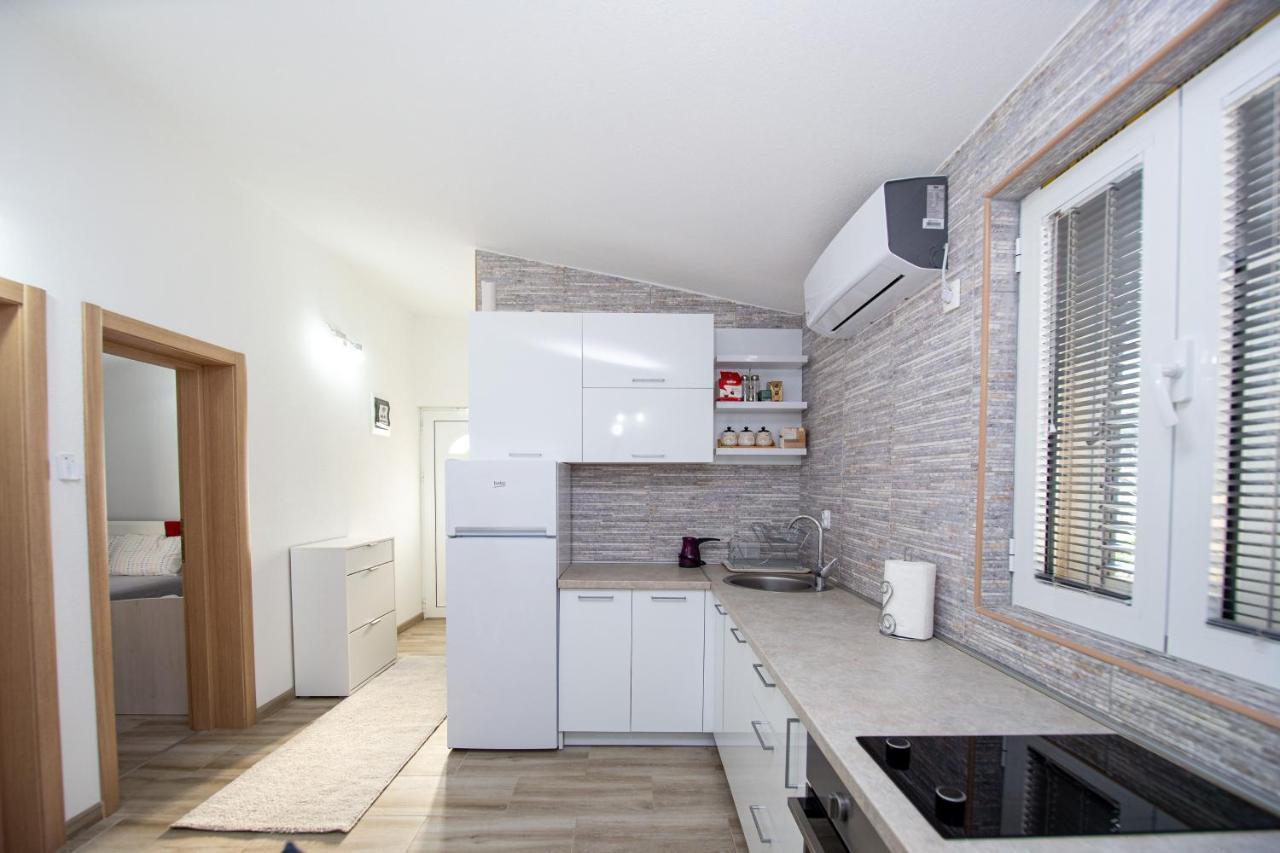 Ferienwohnung Lana Prčanj Exterior foto