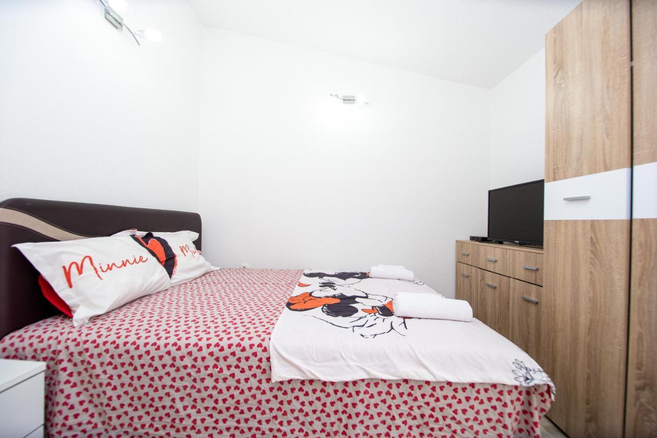 Ferienwohnung Lana Prčanj Exterior foto